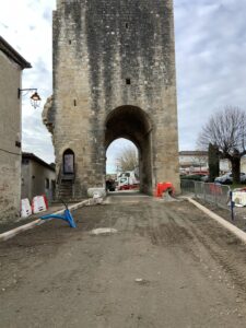 Lire la suite à propos de l’article Chantier en cours<br>Sauveterre-de-Guyenne (33)