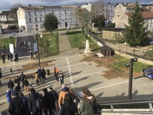Lire la suite à propos de l’article CONCEPTION DU PÔLE D’ECHANGE MULTIMODAL – LA COURONNE (16)